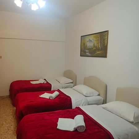 Host Roma Hostel Eksteriør bilde