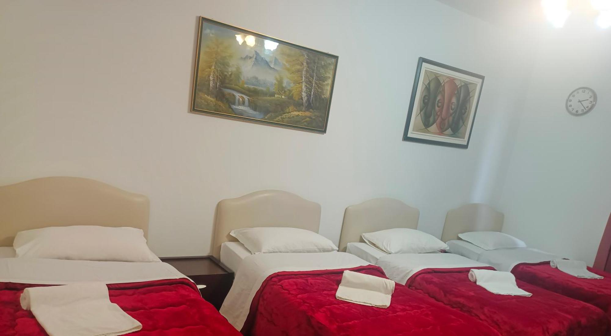 Host Roma Hostel Eksteriør bilde