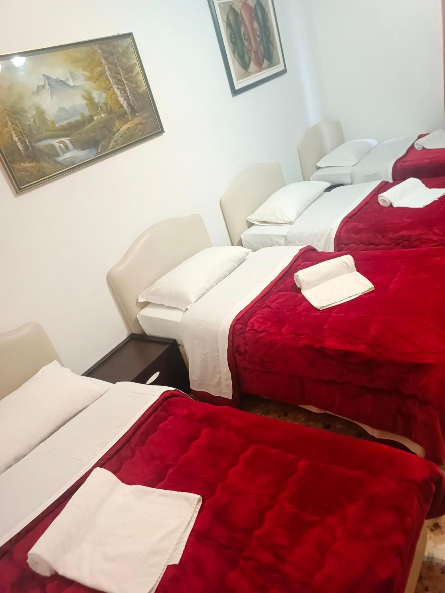 Host Roma Hostel Eksteriør bilde
